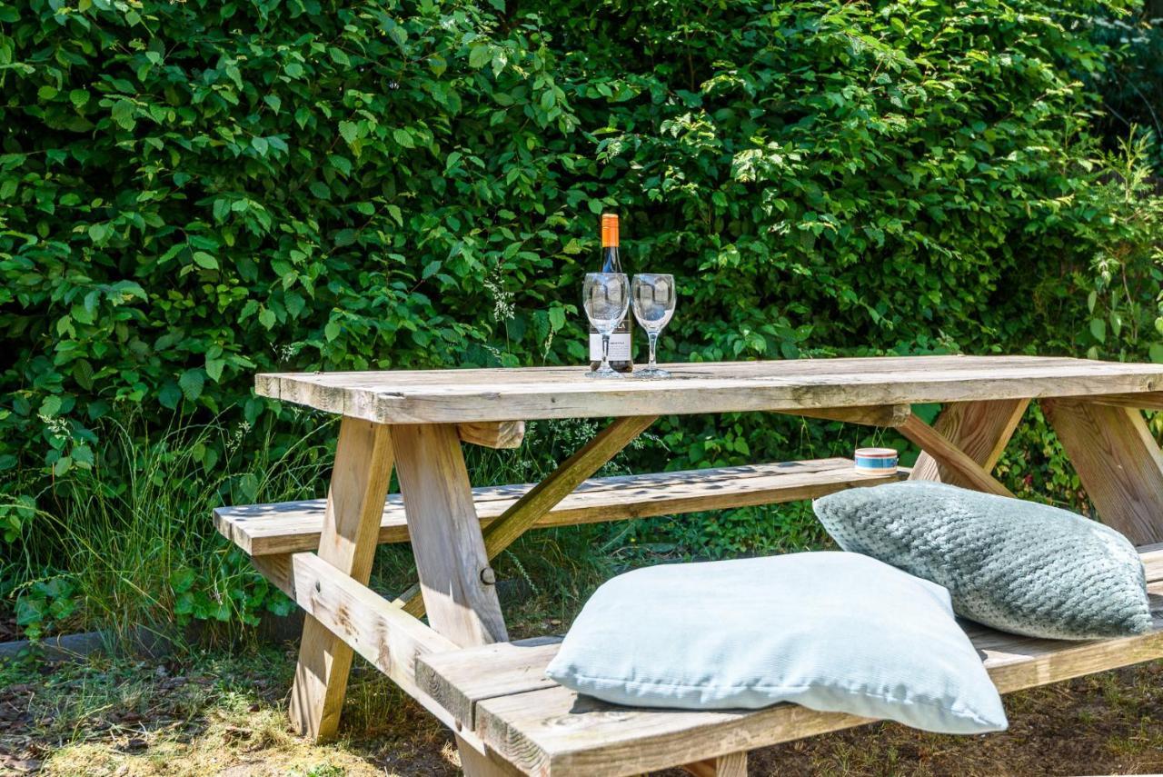 Gezellig Chalet Aan De Veluwse Bosrand Putten Zewnętrze zdjęcie